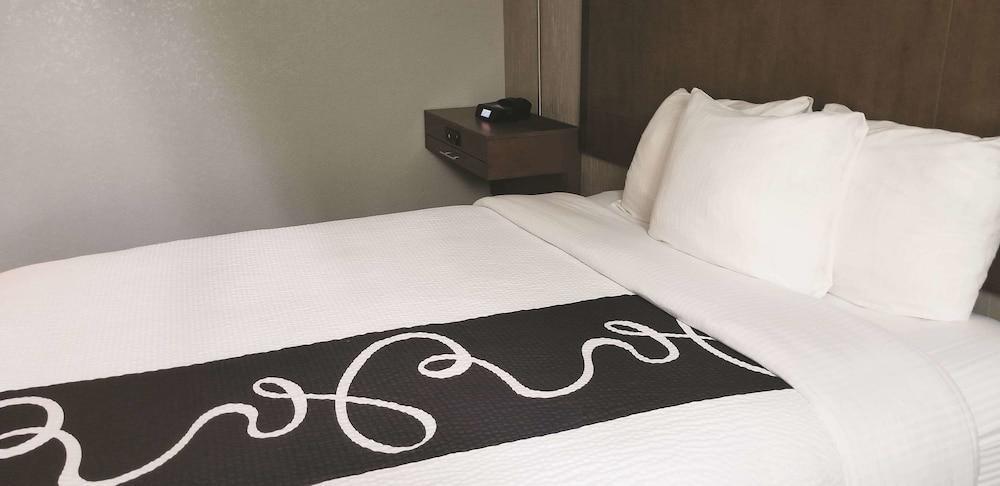 La Quinta By Wyndham Anchorage Airport Hotel Eksteriør billede