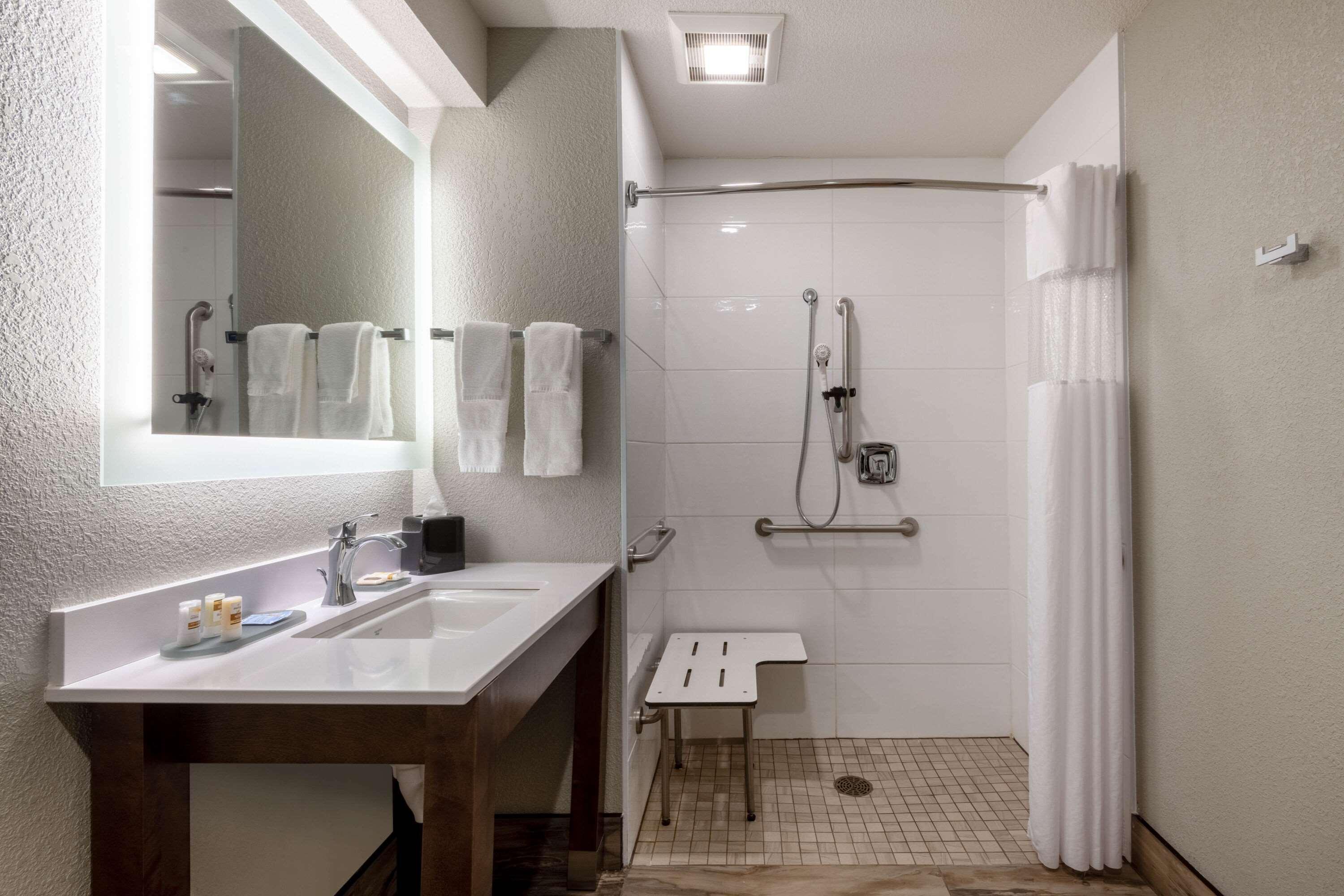 La Quinta By Wyndham Anchorage Airport Hotel Eksteriør billede